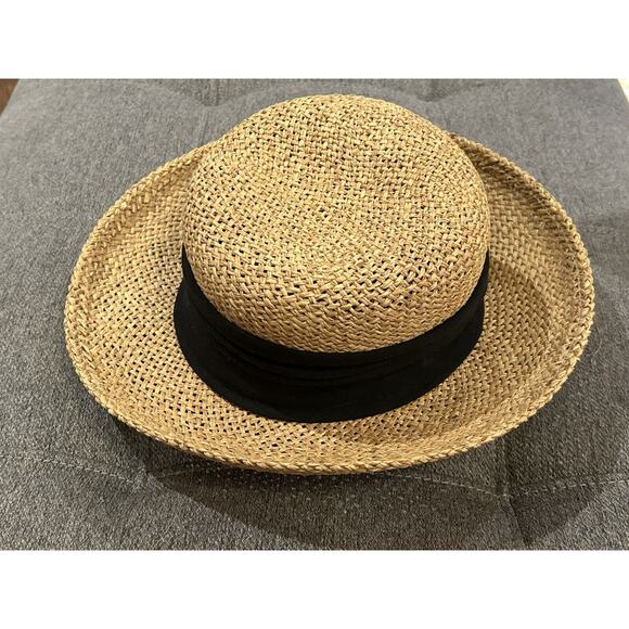 Raffia Hat Wide Brim Inside Is 22.5 Inches Around - Picture 3 of 4